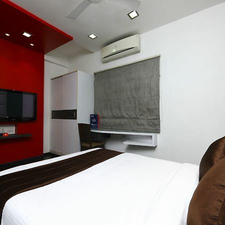 Oyo 9911 Apartment Shylee Niwas เชนไน ภายนอก รูปภาพ