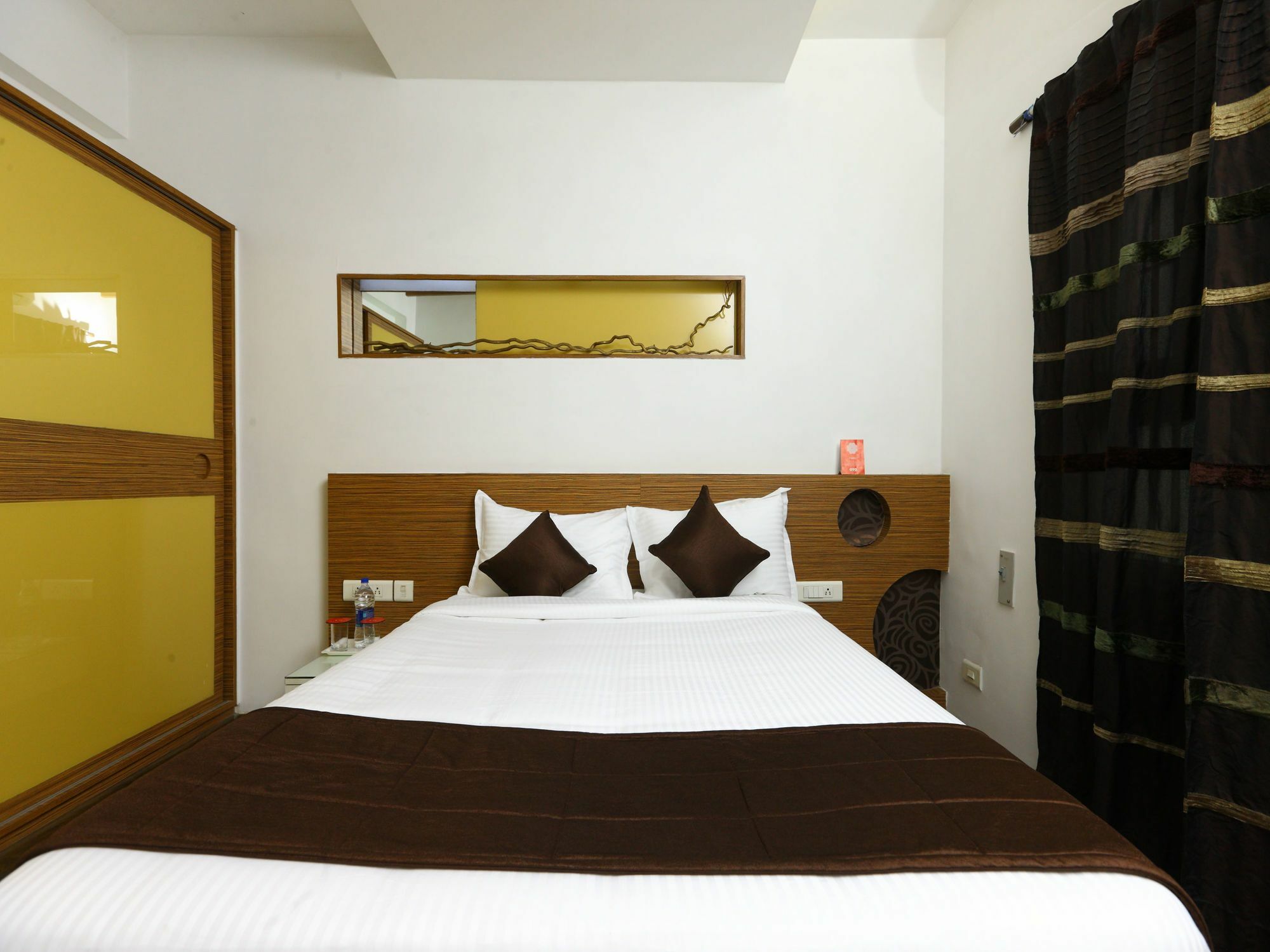 Oyo 9911 Apartment Shylee Niwas เชนไน ภายนอก รูปภาพ