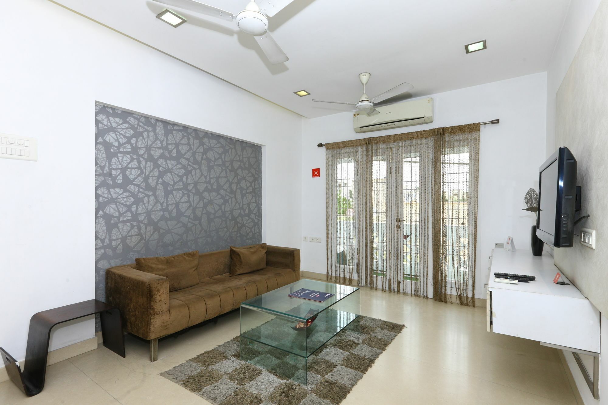 Oyo 9911 Apartment Shylee Niwas เชนไน ภายนอก รูปภาพ