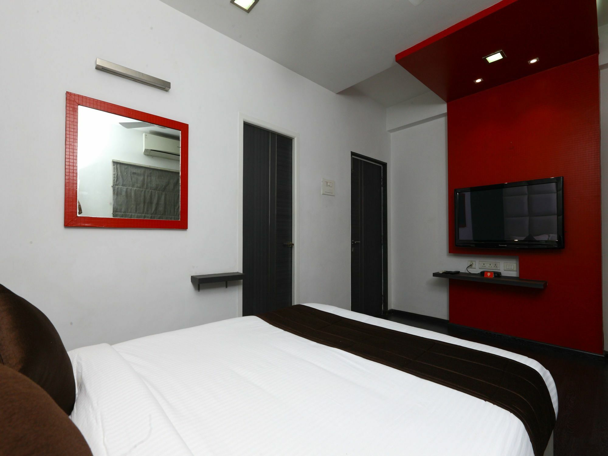 Oyo 9911 Apartment Shylee Niwas เชนไน ภายนอก รูปภาพ