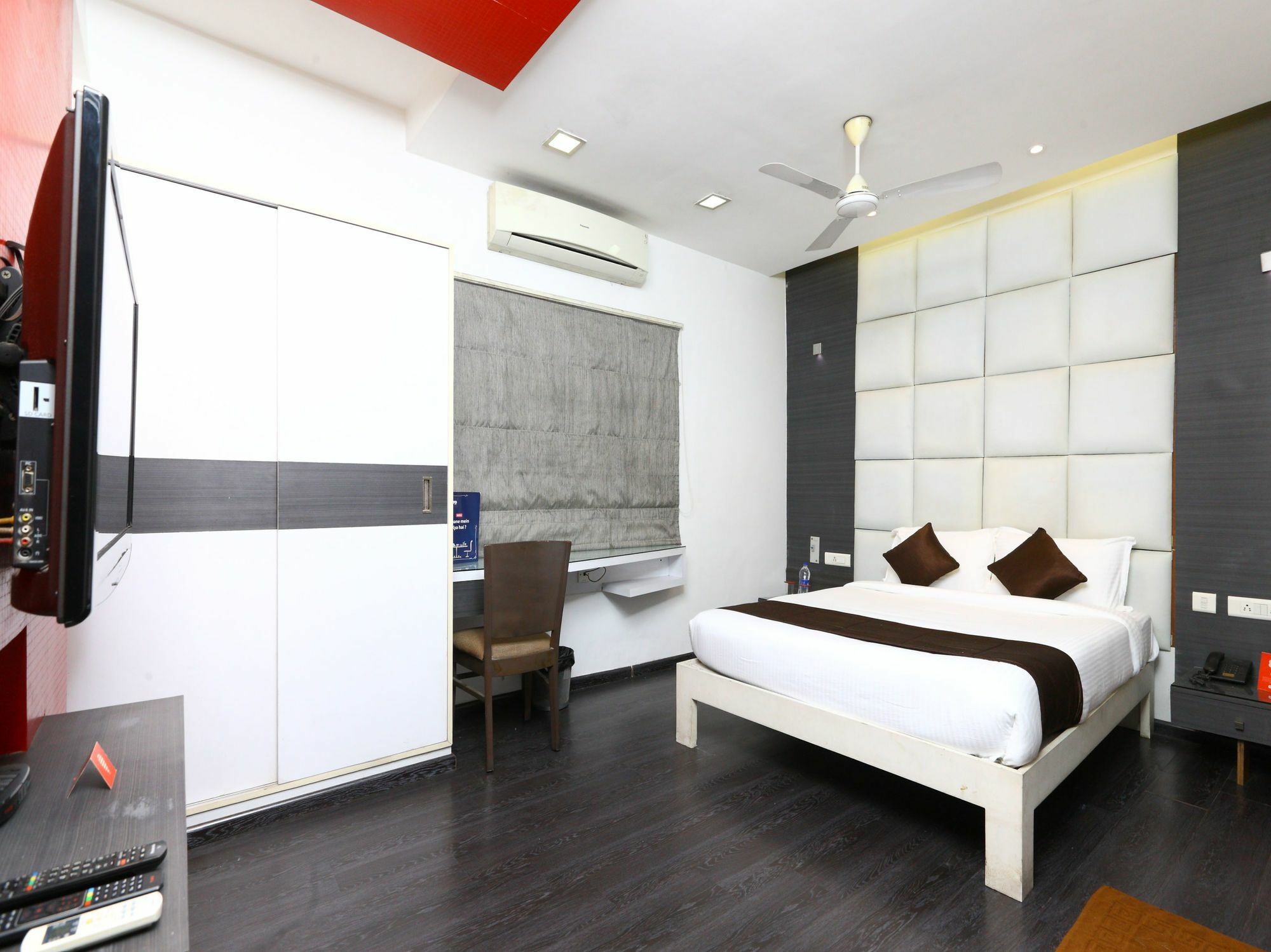 Oyo 9911 Apartment Shylee Niwas เชนไน ภายนอก รูปภาพ